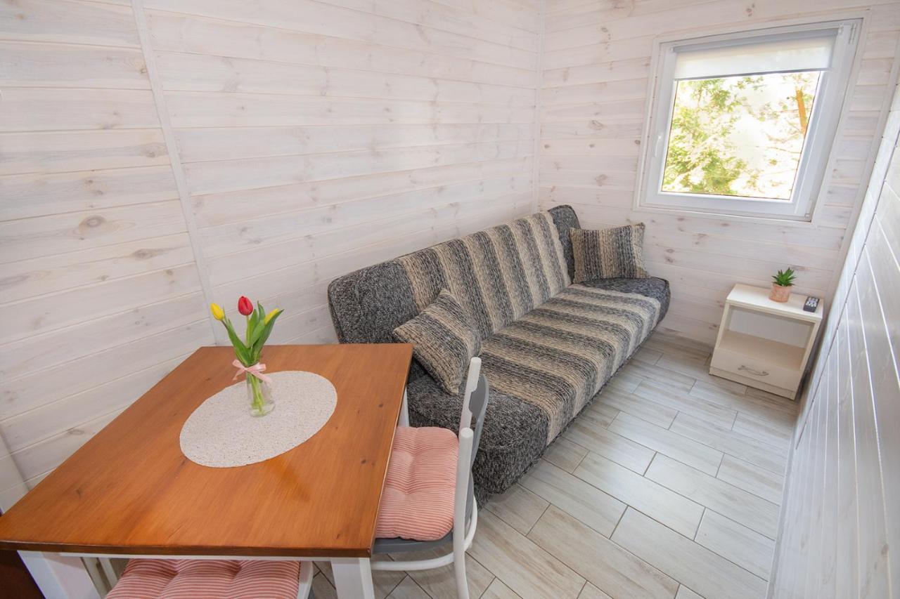 Przyjazna Osada - Domki I Apartamenty Ujście-Darłowskie Exteriör bild